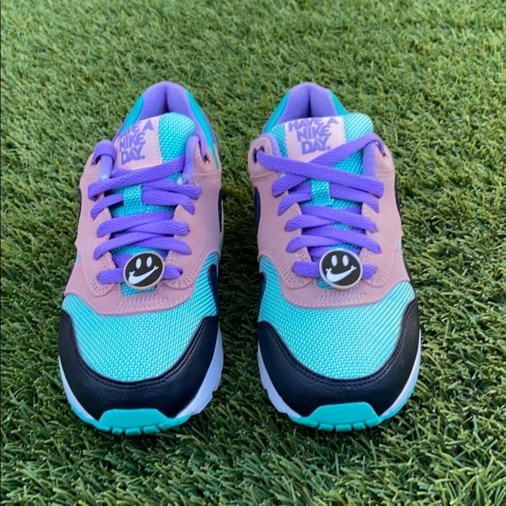 Nike Air Max 1 “NIKE DAY” - Picture 2 of 5